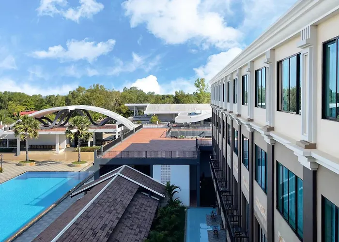 Hotel Pacific &