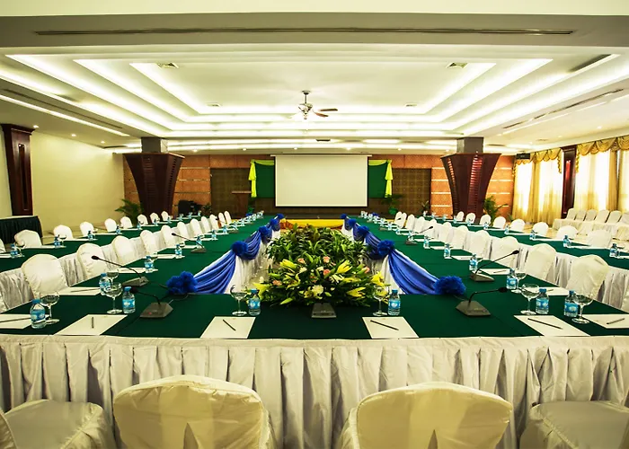 Hotel Pacific &