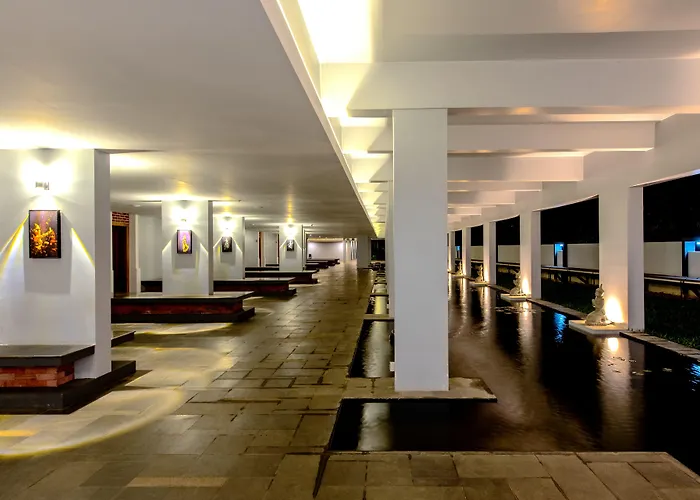 Hotel Pacific &